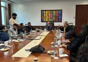 Shastra Se Samvad Tak (A Book Discussion Session)